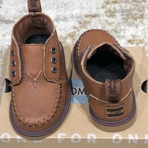 Toms Chukka Brown Synthetic Leather boots